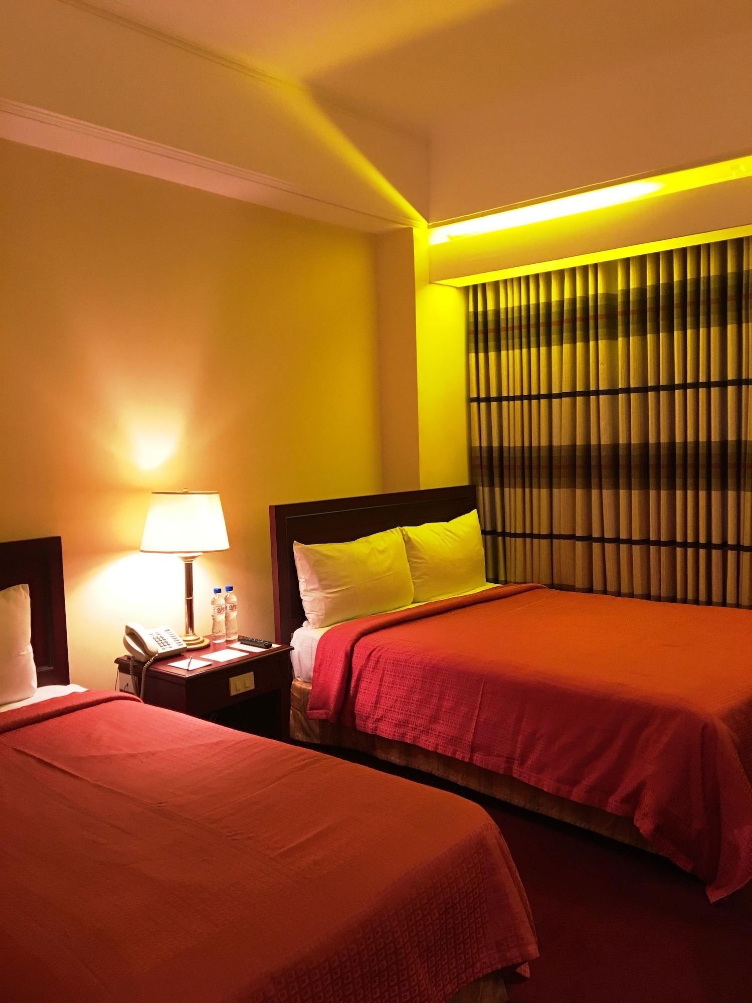 Bayview Park Hotel Manilla Buitenkant foto