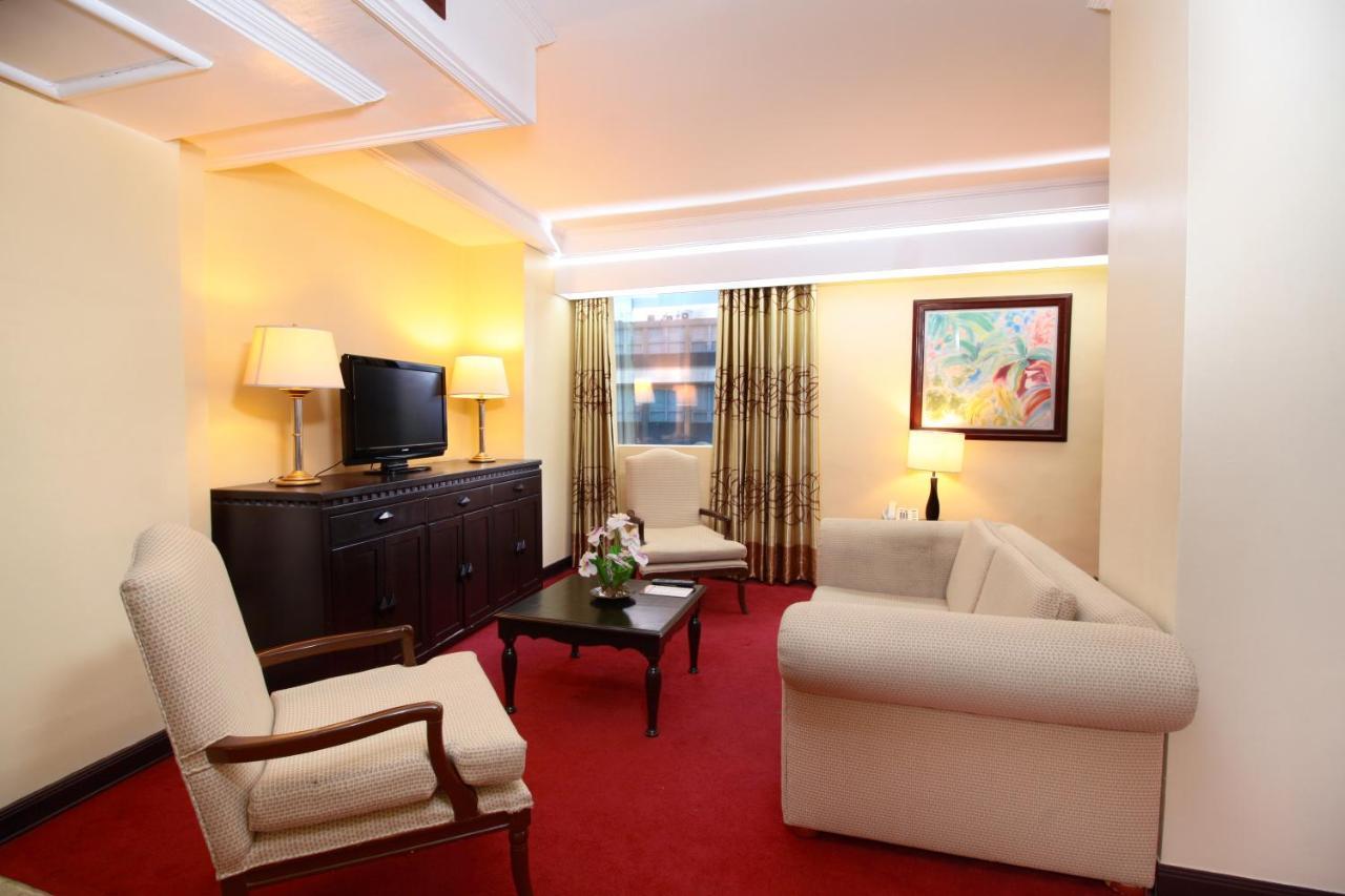 Bayview Park Hotel Manilla Buitenkant foto
