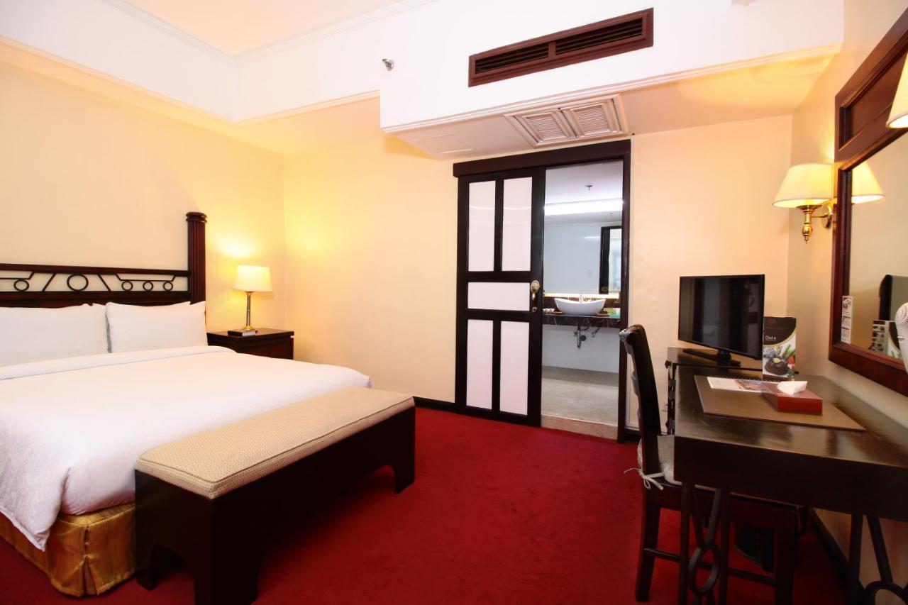 Bayview Park Hotel Manilla Buitenkant foto