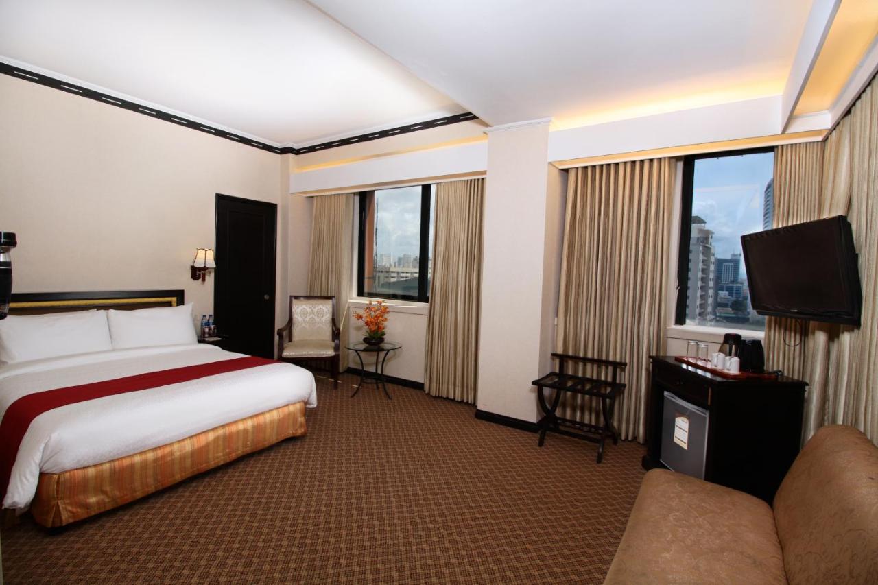 Bayview Park Hotel Manilla Buitenkant foto