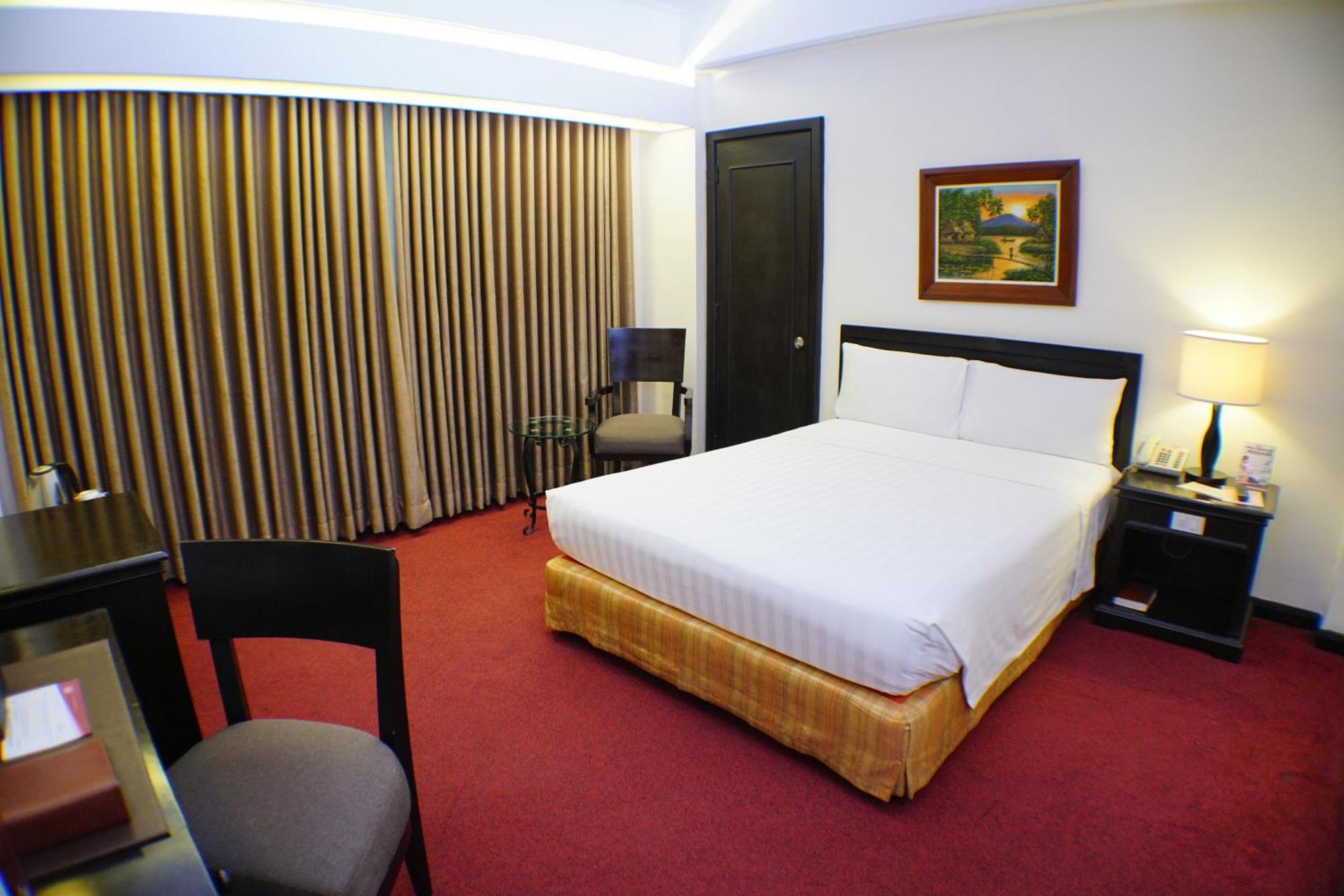 Bayview Park Hotel Manilla Buitenkant foto