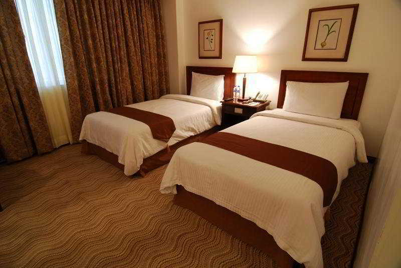 Bayview Park Hotel Manilla Buitenkant foto